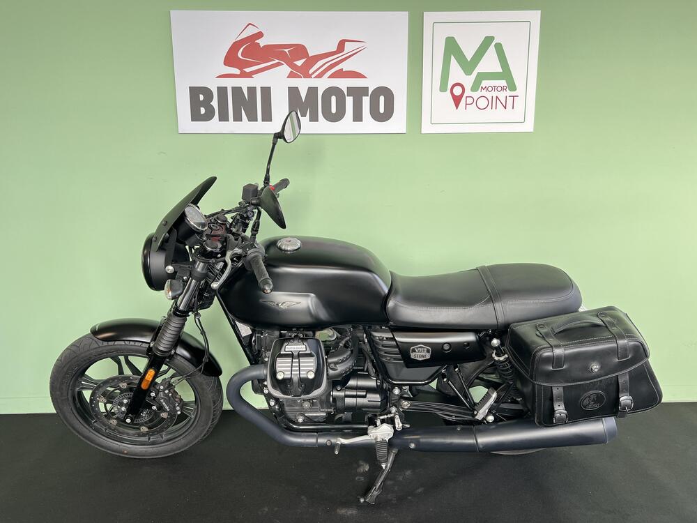 Moto Guzzi V7 III Stone (2017 - 20) (5)