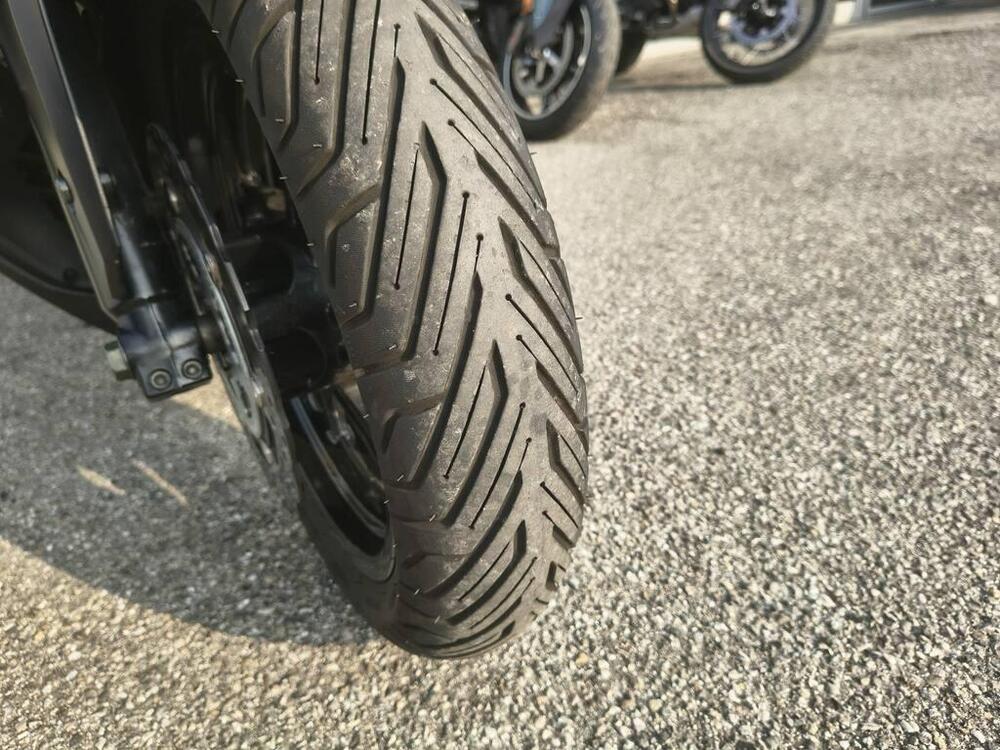 Kymco Xciting VS 400i (2023 - 26) (7)