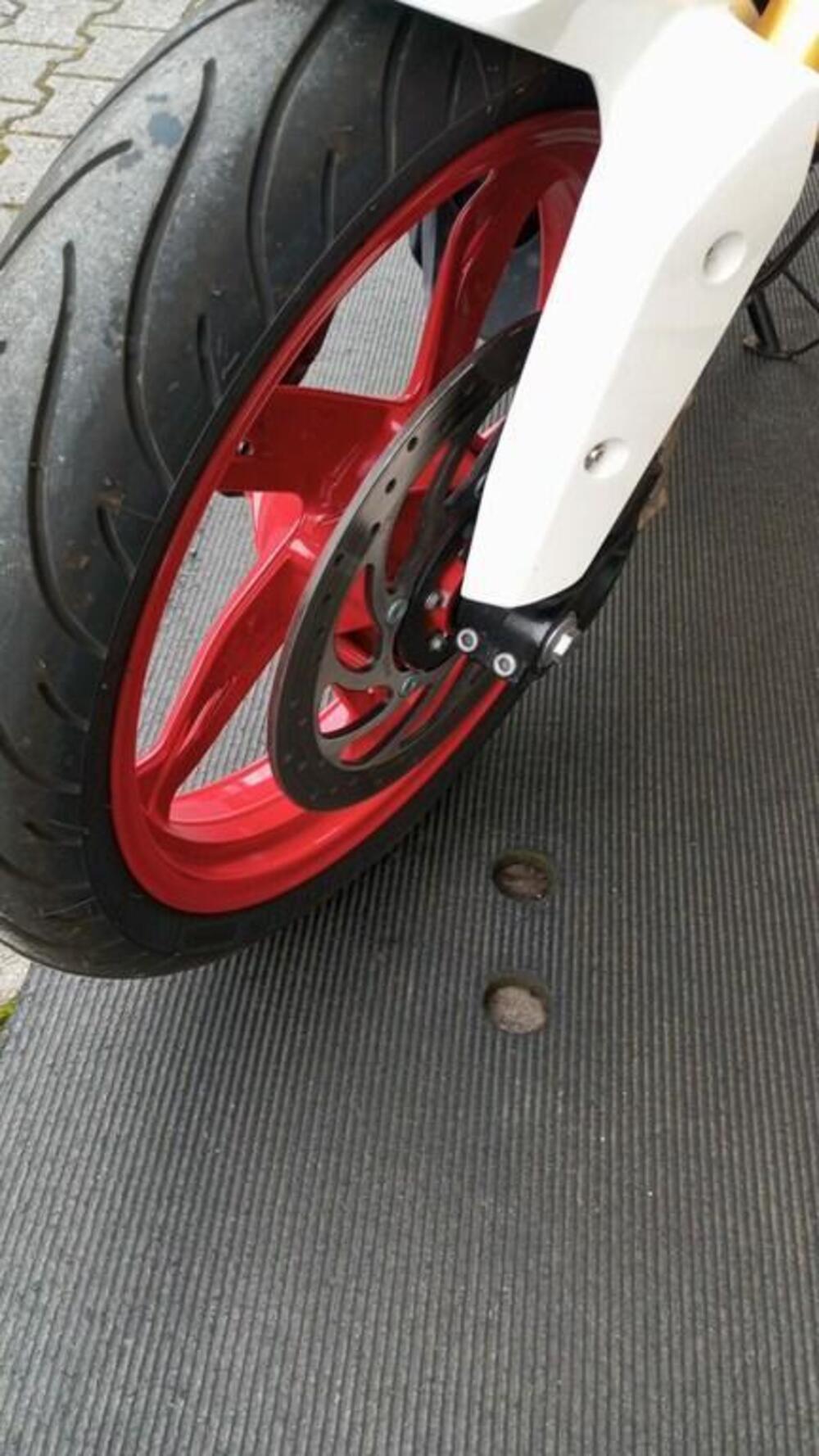 Bmw G 310 R (2021 - 25) (4)