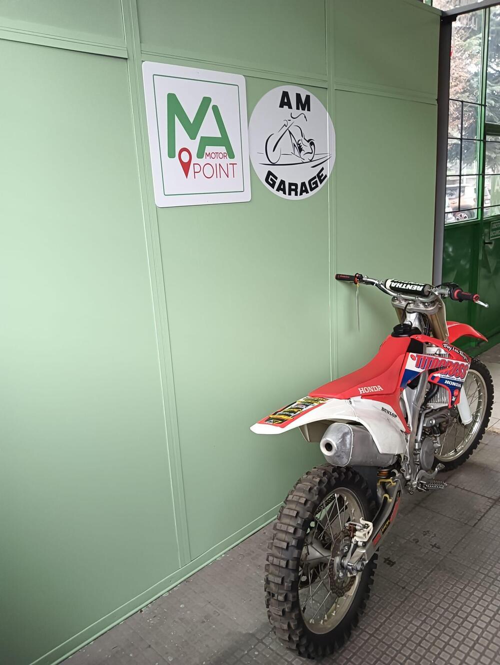 Honda CRF 450R (2010 - 11) (5)