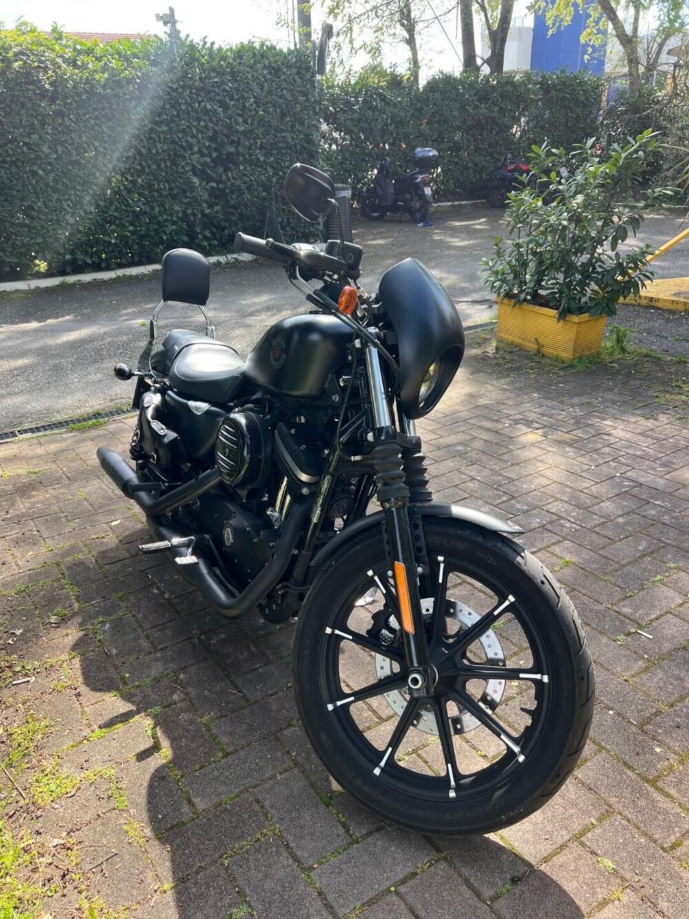 Harley-Davidson 883 Iron (2017 - 20) - XL 883N (4)