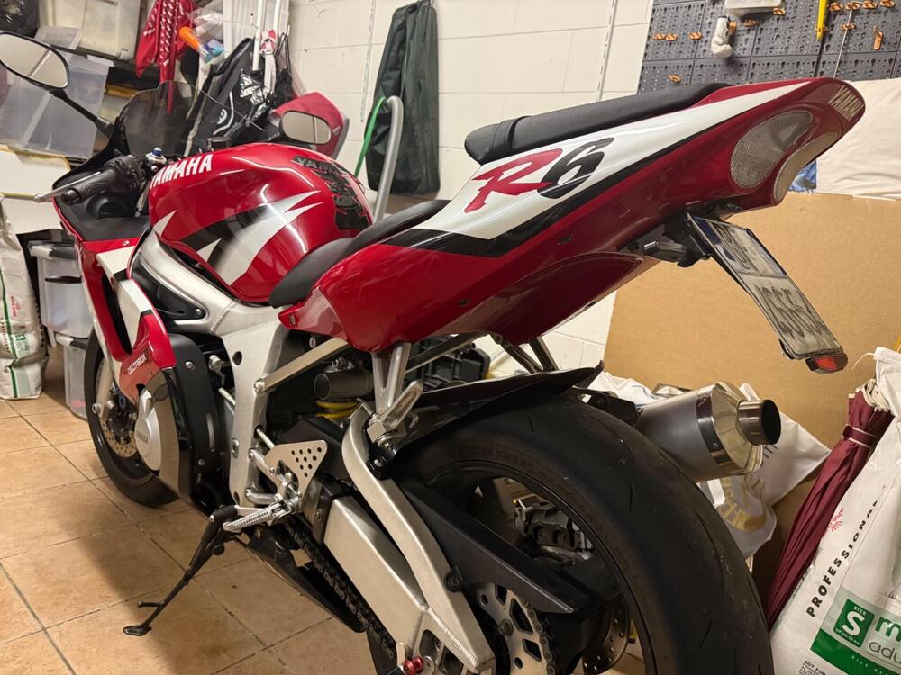 Yamaha YZF R6 (2001 - 02) (2)