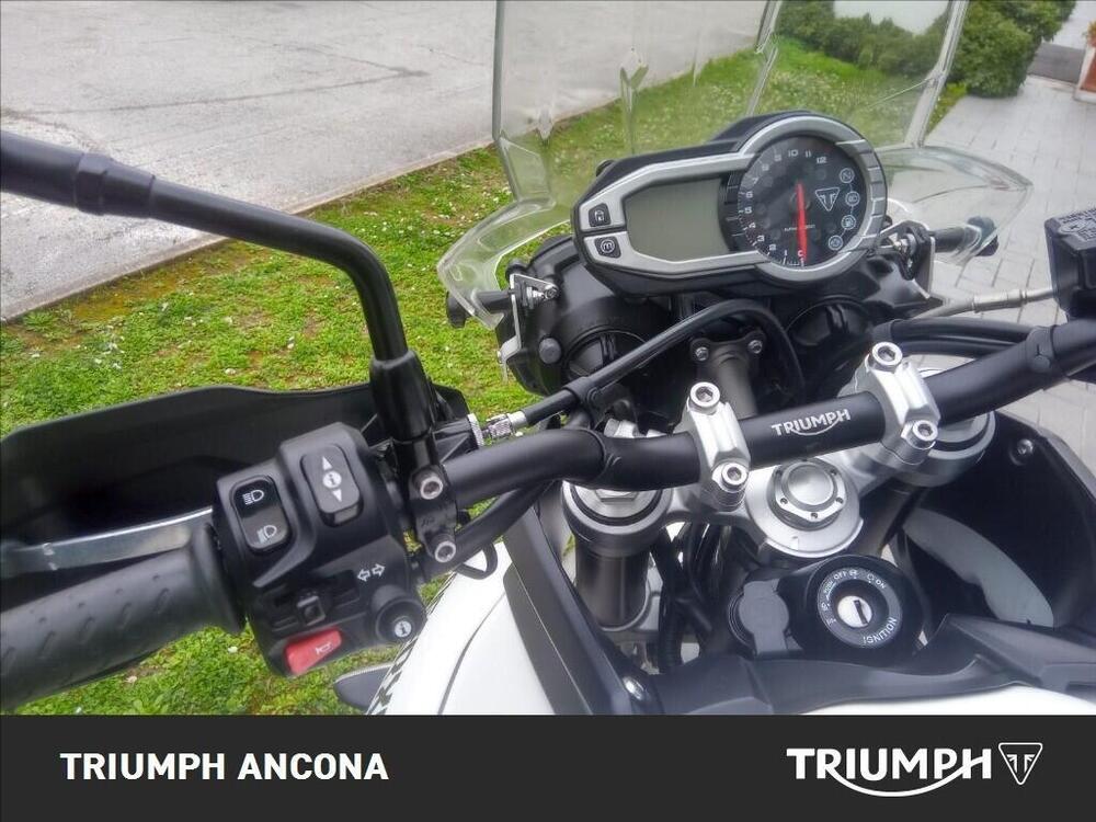 Triumph Tiger 800 XRx (2015 - 17) (2)