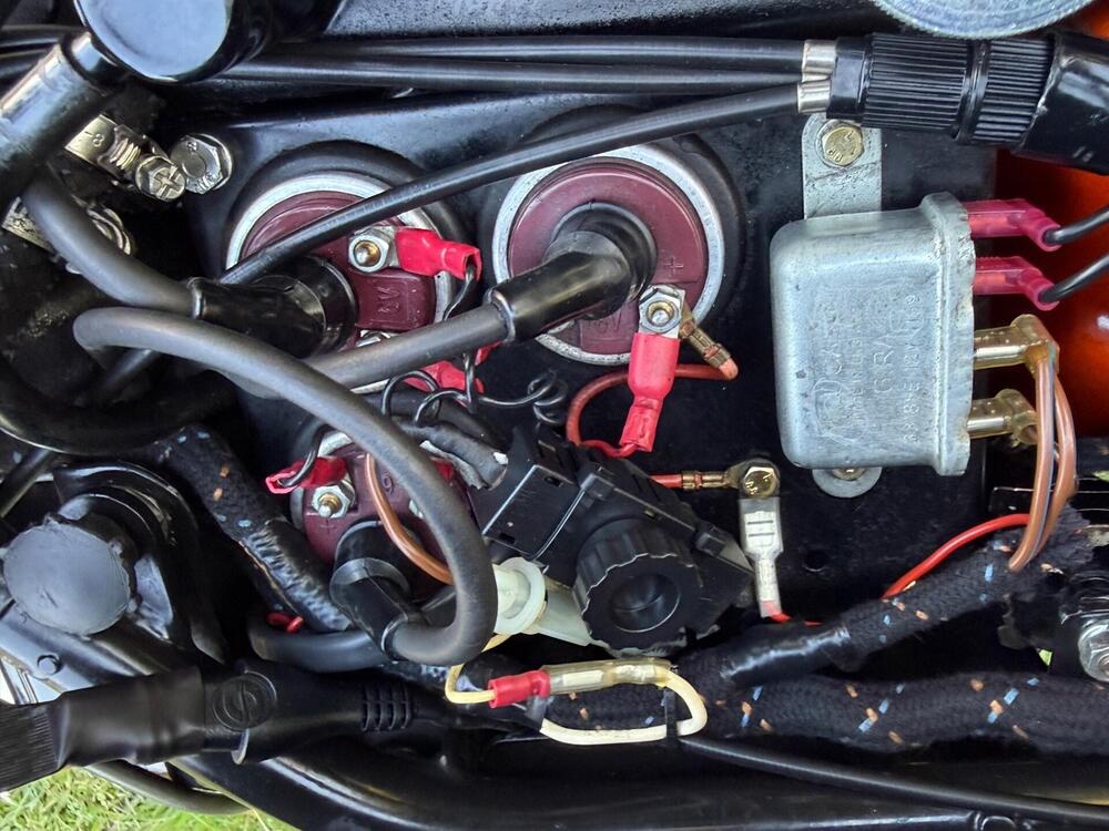 Triumph T150 Trident (17)