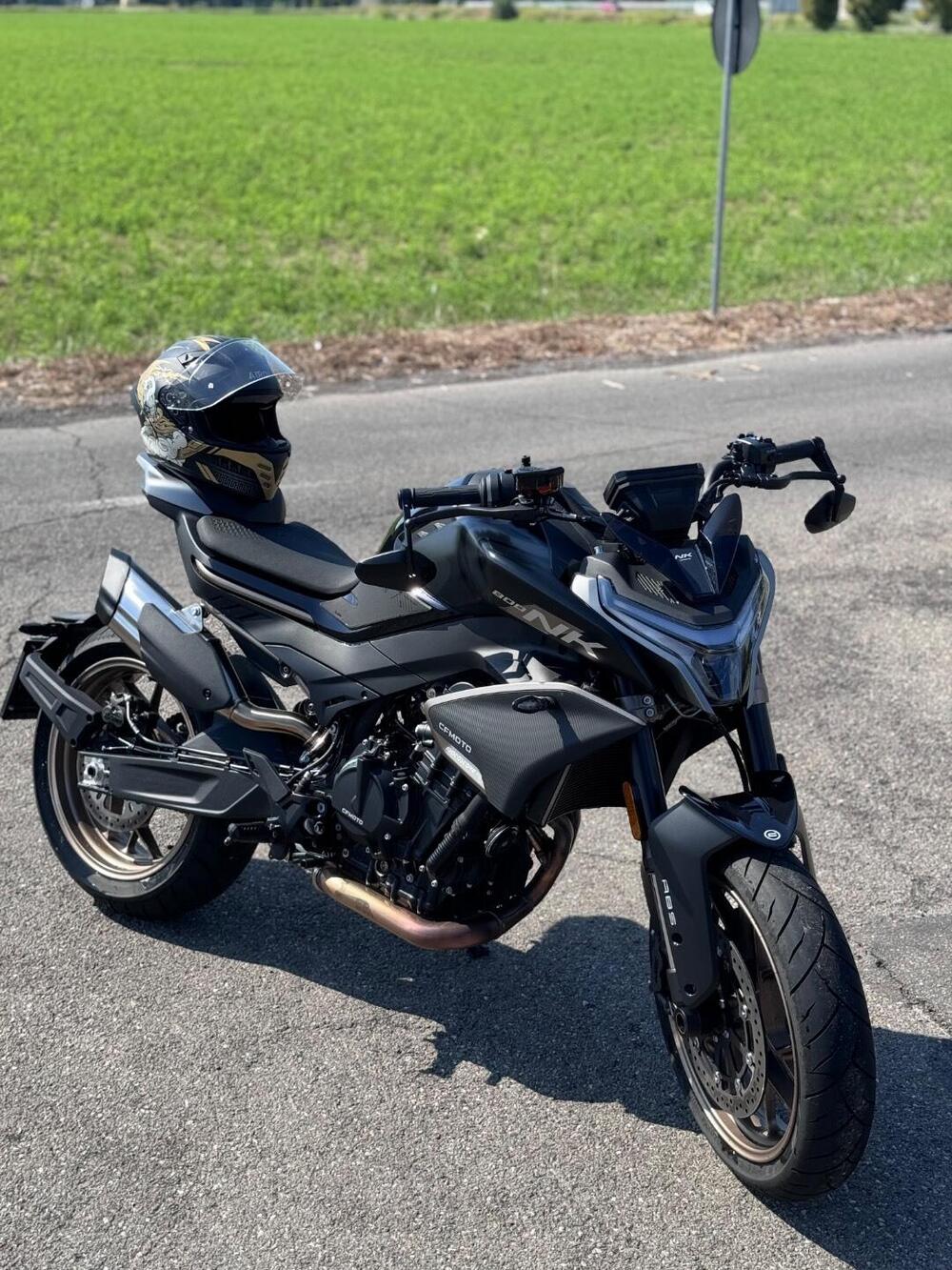 CFMOTO 800NK Sport (2023 - 26) (4)