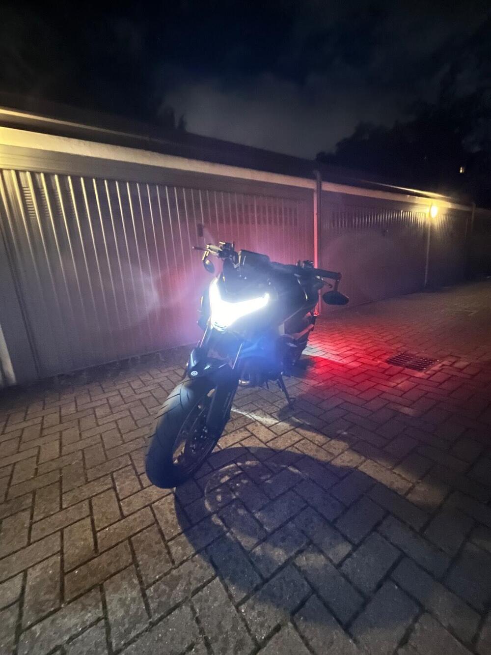 CFMOTO 800NK Sport (2023 - 26) (9)