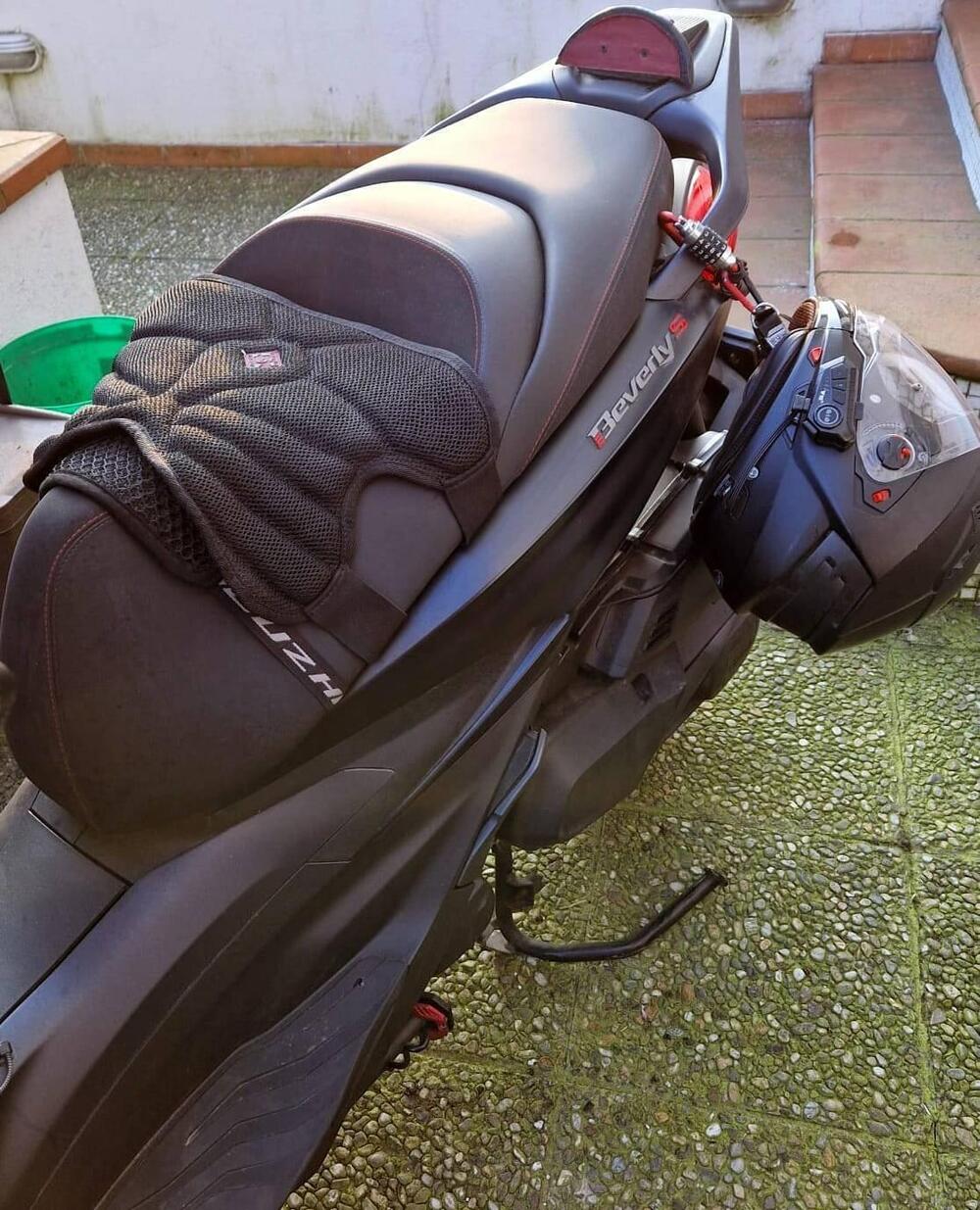 Piaggio Beverly 400 S ABS-ASR (2021 - 24) (6)