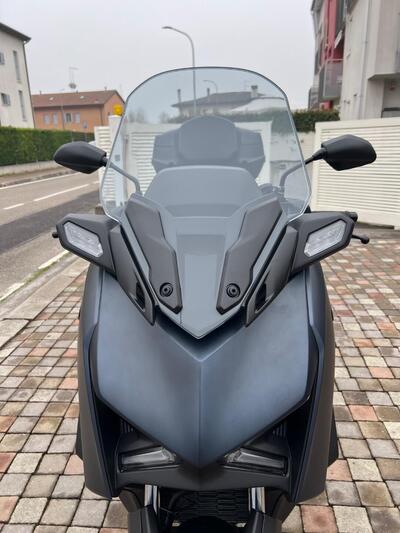 Yamaha X-Max 300 (2021 - 24) usata