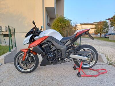 Kawasaki Z 1000 (2010 - 13) usata