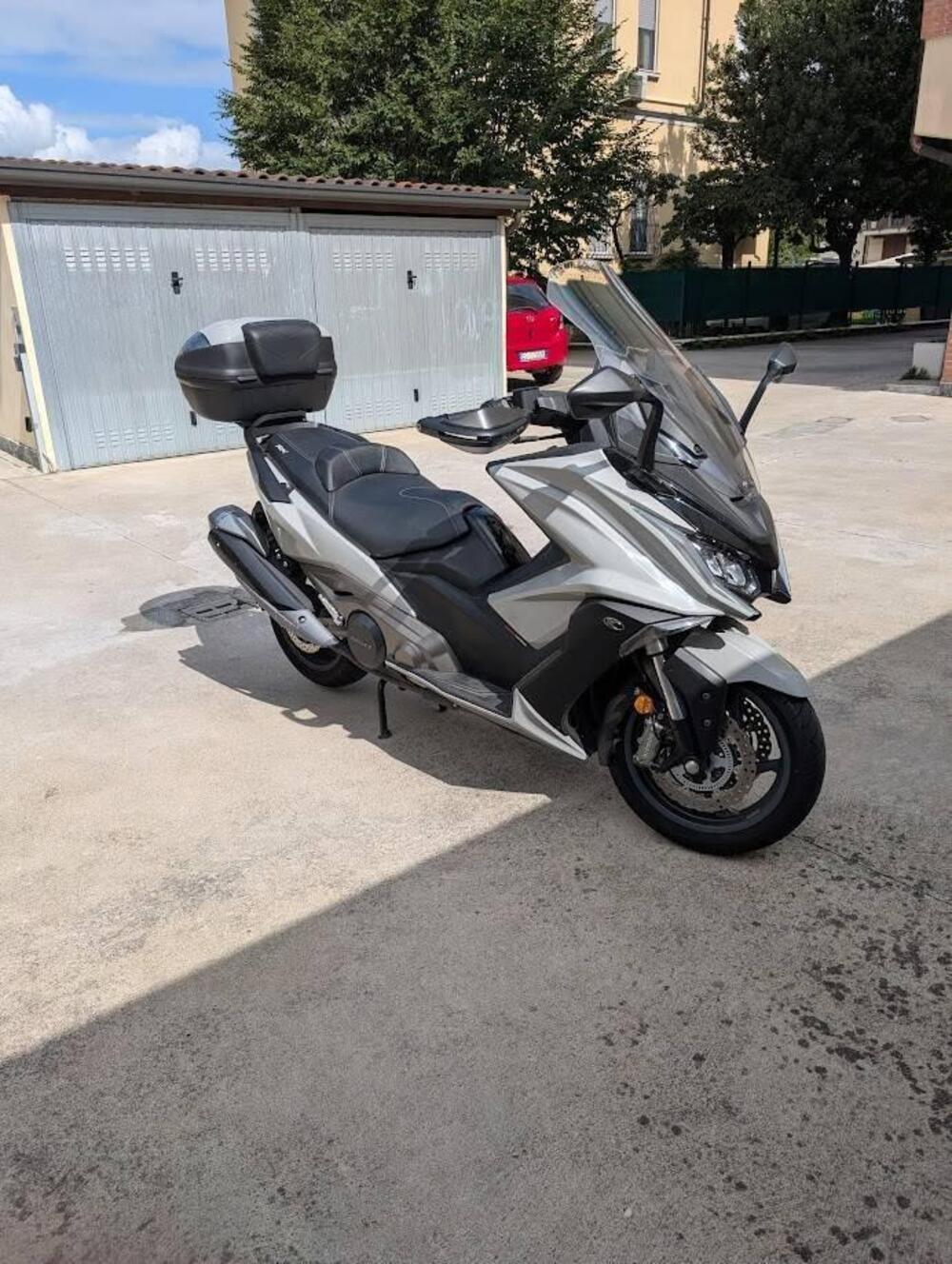 Kymco AK 550 ETS (2021 - 26) (2)