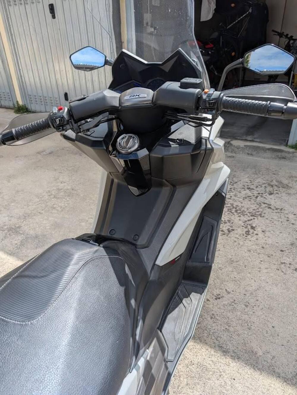 Kymco AK 550 ETS (2021 - 26) (4)
