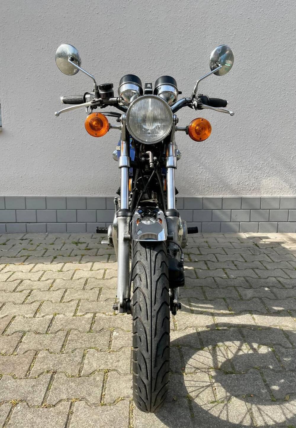 Kawasaki Z400 (3)