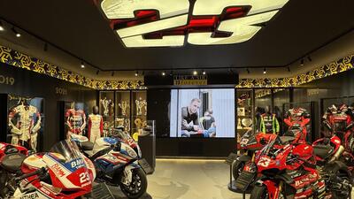 L'eredit&agrave; di Luca Salvadori all&rsquo;inaugurazione del suo memoriale: un viaggio tra le sue moto e i ricordi [VIDEO]