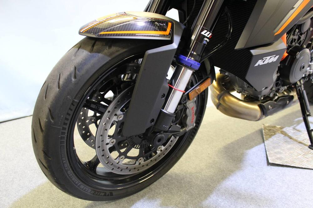 KTM 1390 Super Duke R EVO (2024 - 26) (14)