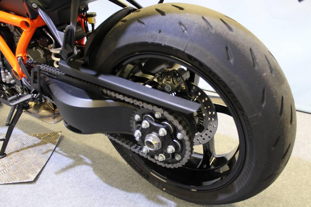 KTM 1390 Super Duke R EVO (2024 - 26) (15)