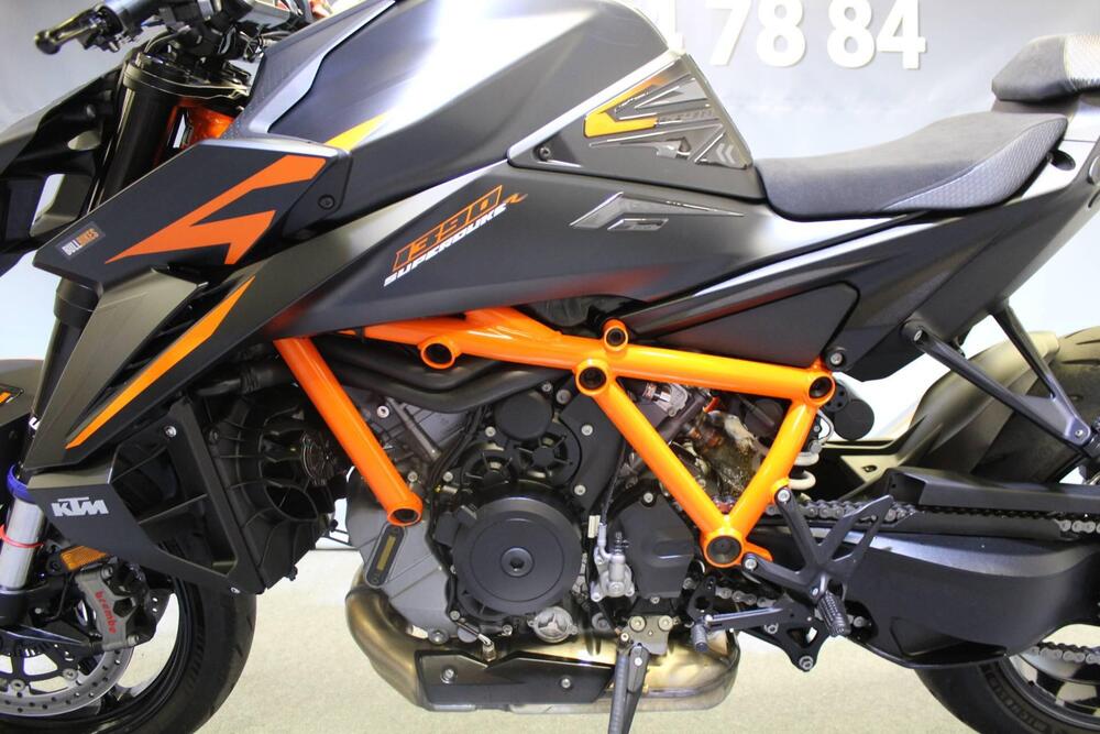 KTM 1390 Super Duke R EVO (2024 - 26) (16)