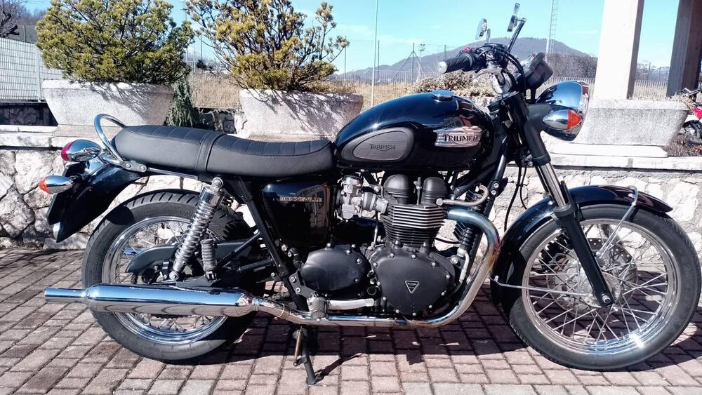 Triumph Bonneville (2007 - 16) (2)