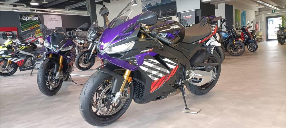 Aprilia RSV4 1100 Factory (2025 - 26) (2)