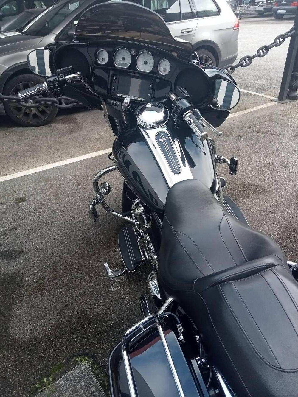 Harley-Davidson 107 Street Glide Special (2017 - 19) - FLHXS (3)