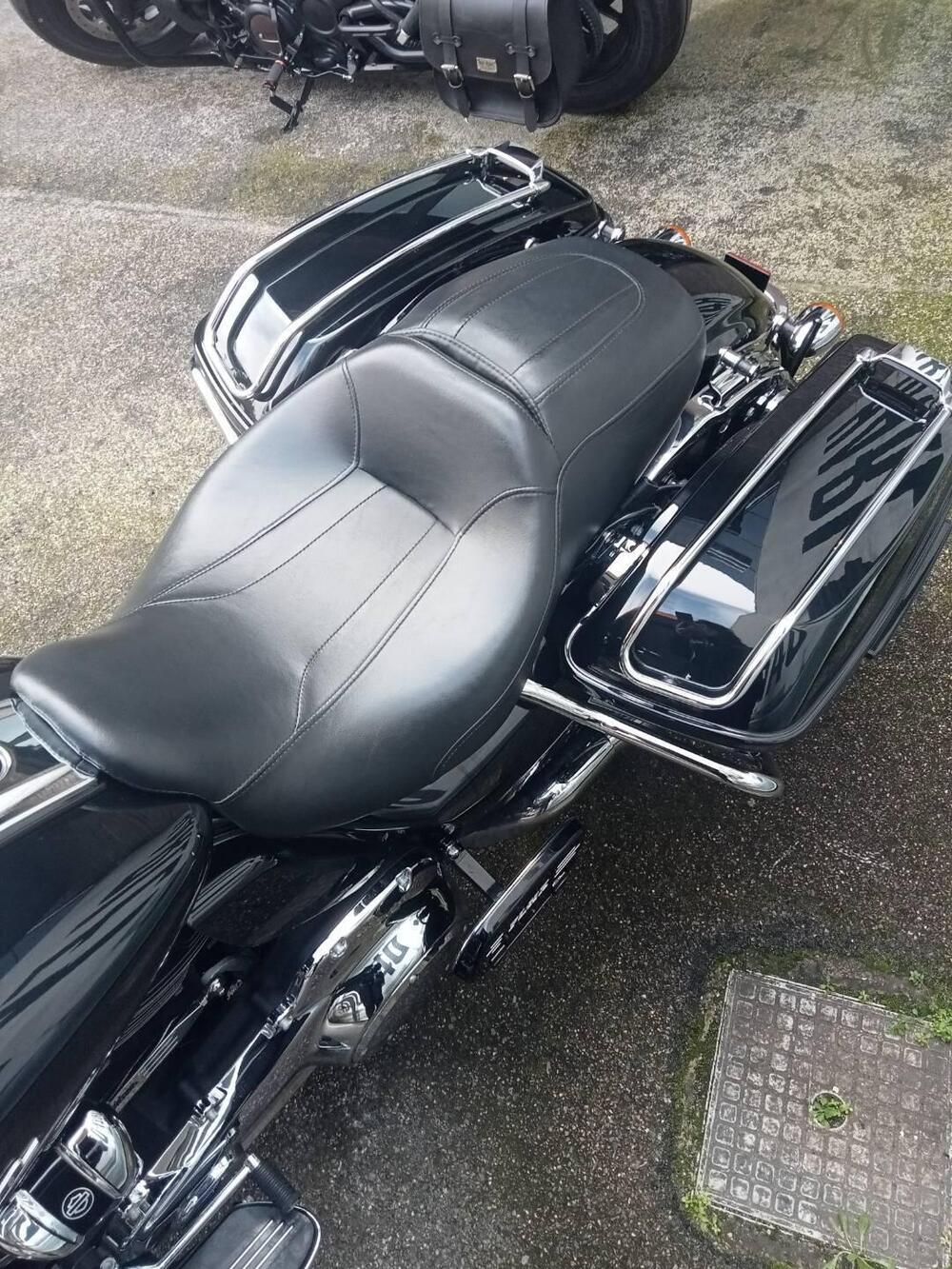 Harley-Davidson 107 Street Glide Special (2017 - 19) - FLHXS (4)