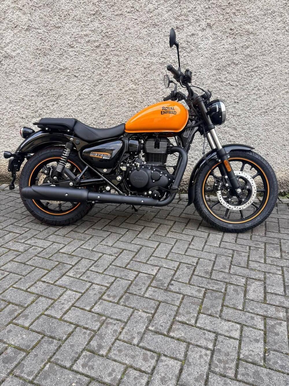 Royal Enfield Meteor 350 (2021 - 26) (2)