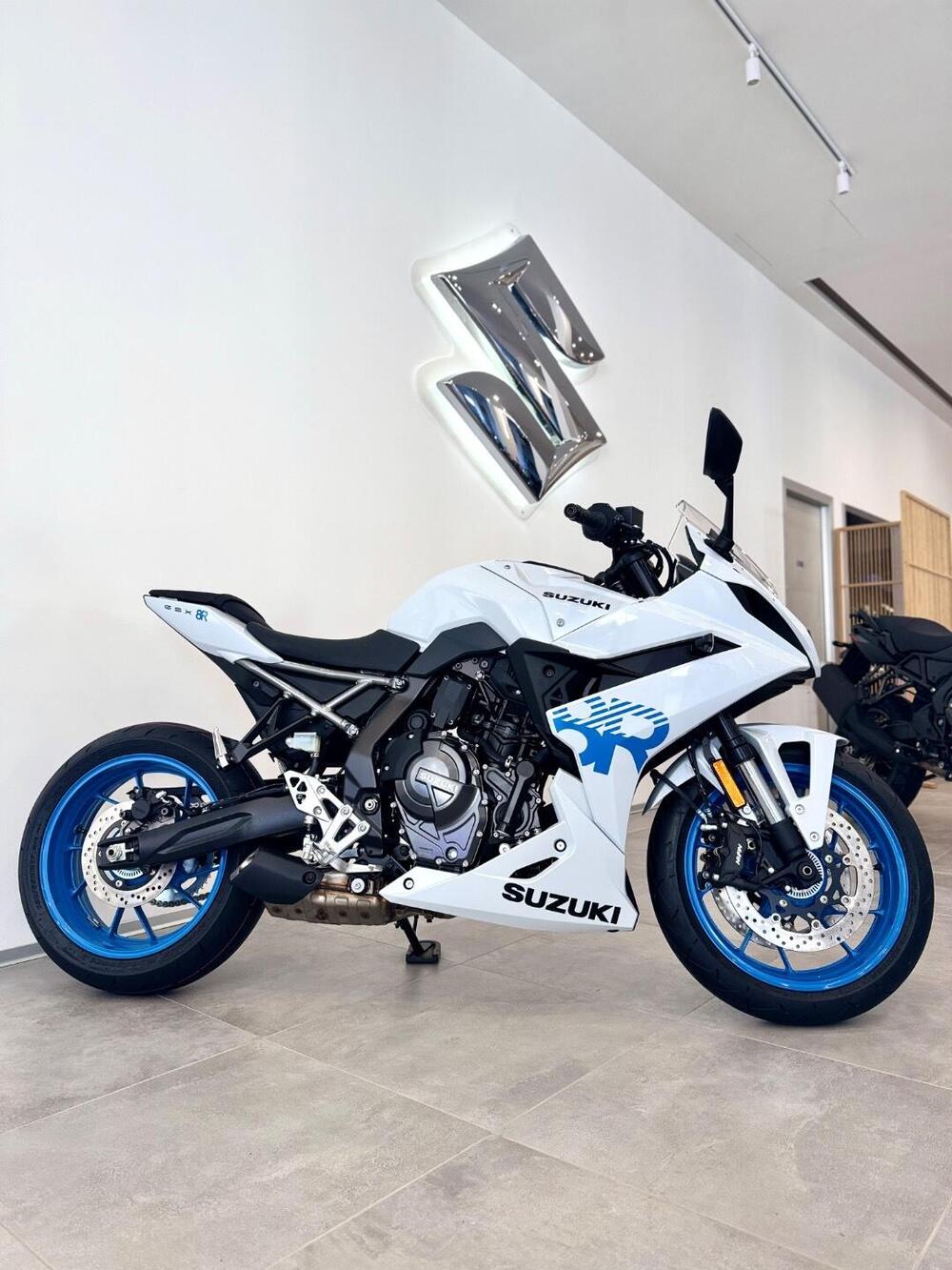 Suzuki GSX-8R EVO (2025 - 26) (3)