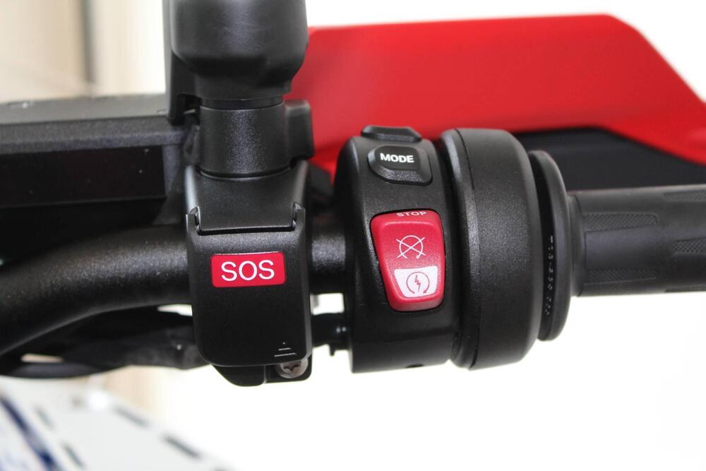 Bmw R 1300 GS Adventure Trophy (2025 - 26) (6)