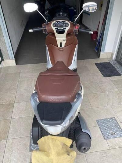 Piaggio Beverly 300 i.e. (2010 - 16) usata