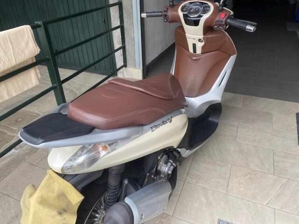 Piaggio Beverly 300 i.e. (2010 - 16) (4)