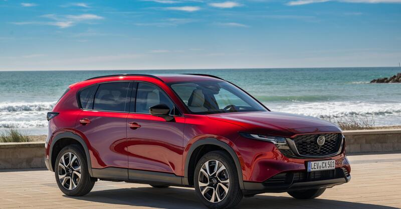 Mazda CX-5 2026, un SUV giapponese che punta alla gamma premium con 35.900 euro: ecco quello che sappiamo 