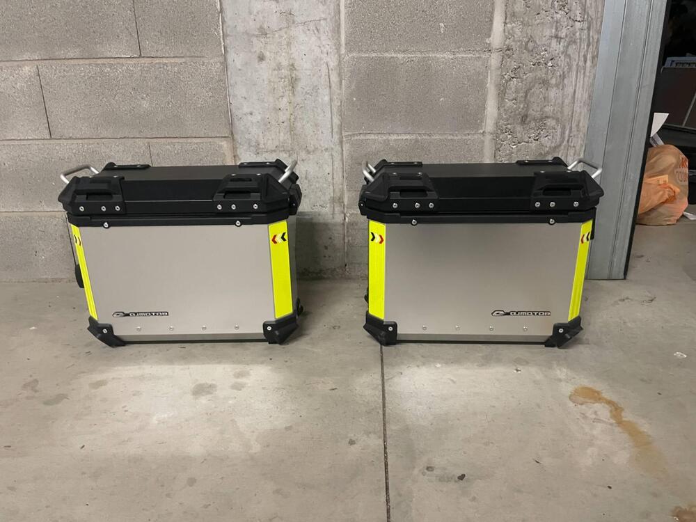 QJ Motor SRT 700 X (2024 - 25) (7)