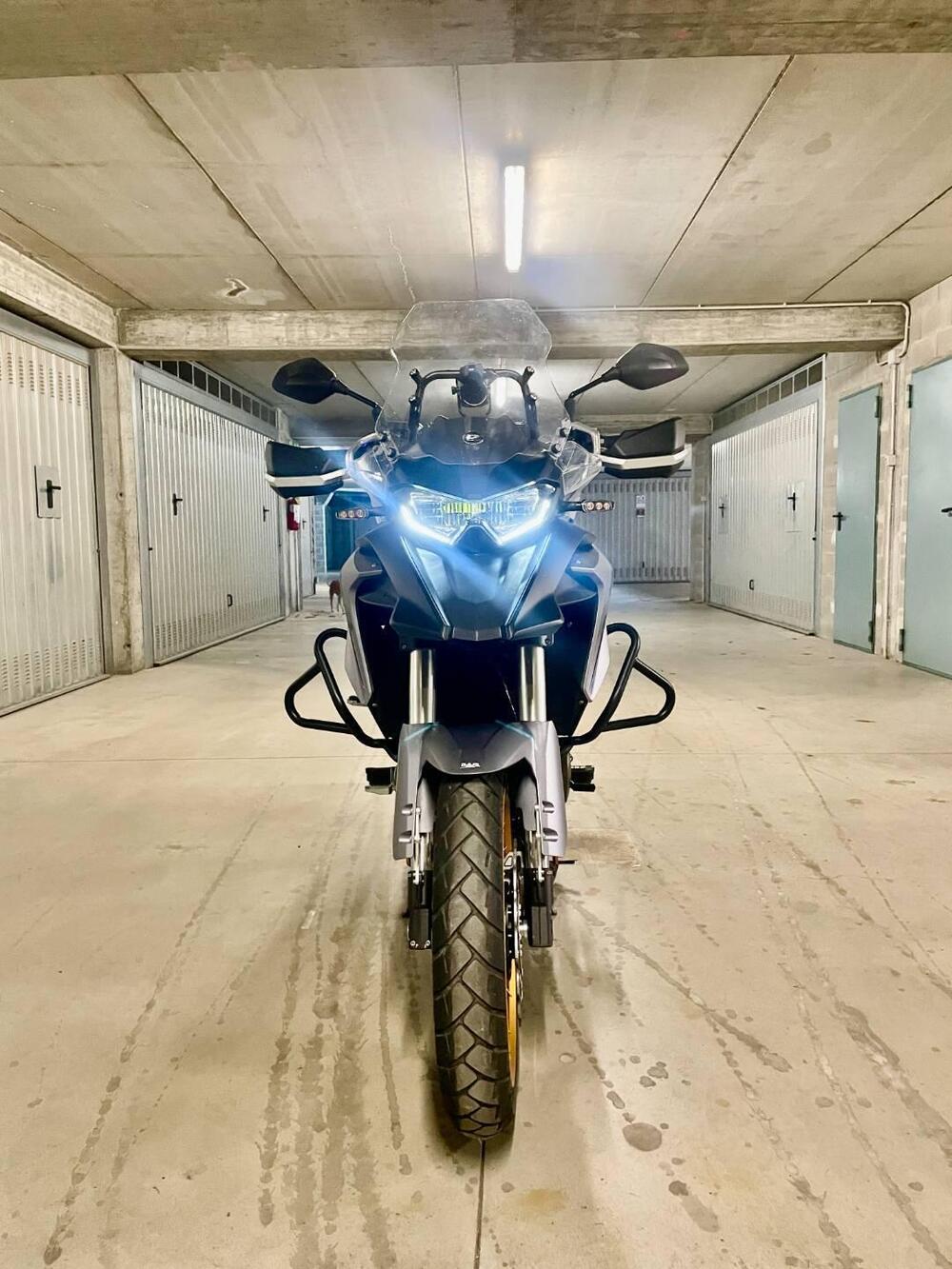 QJ Motor SRT 700 X (2024 - 25) (2)