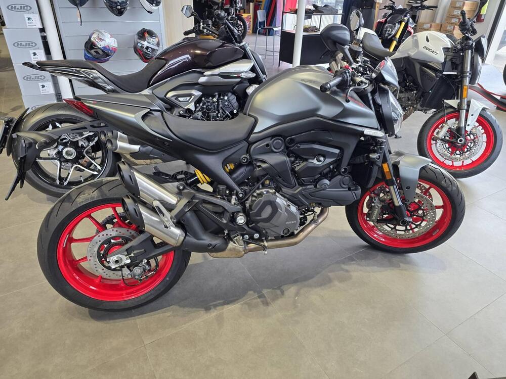 Ducati Monster 937 + (2021 - 25)