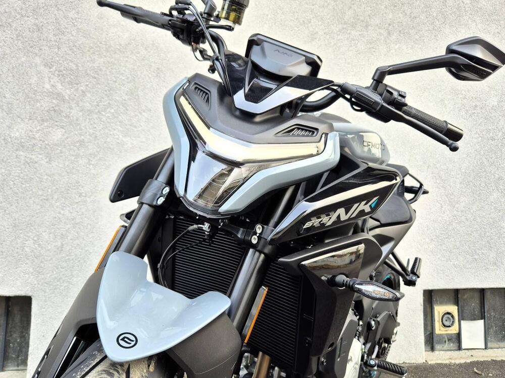 CFMOTO 675NK (2025 - 26) (10)