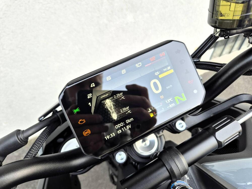 CFMOTO 675NK (2025 - 26) (14)