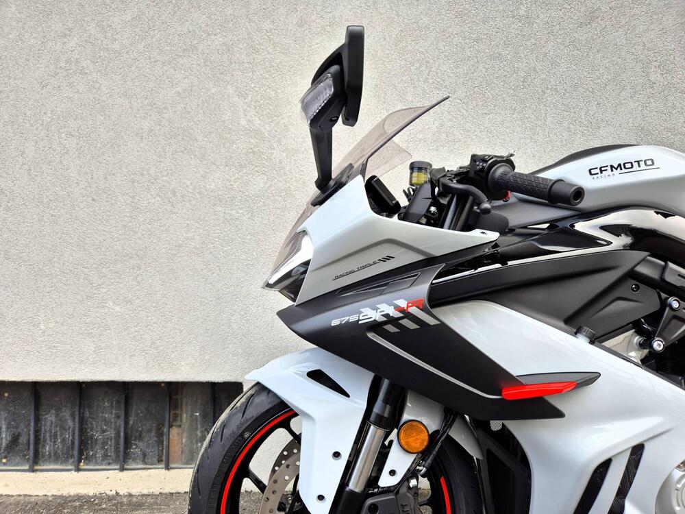 CFMOTO 675SR-R (2025 - 26) (11)