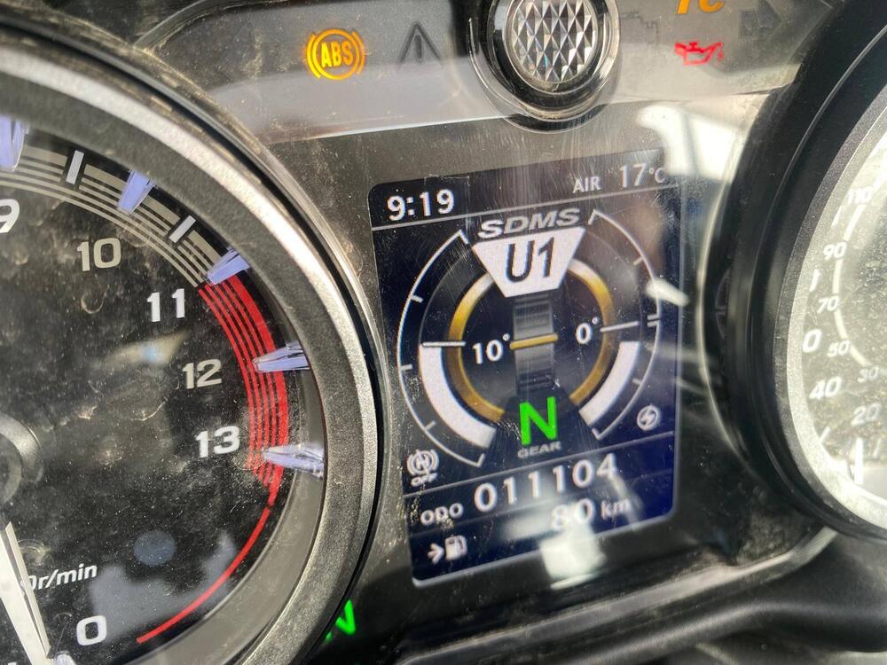 Suzuki GSX 1300 R Hayabusa (2021 - 24) (3)