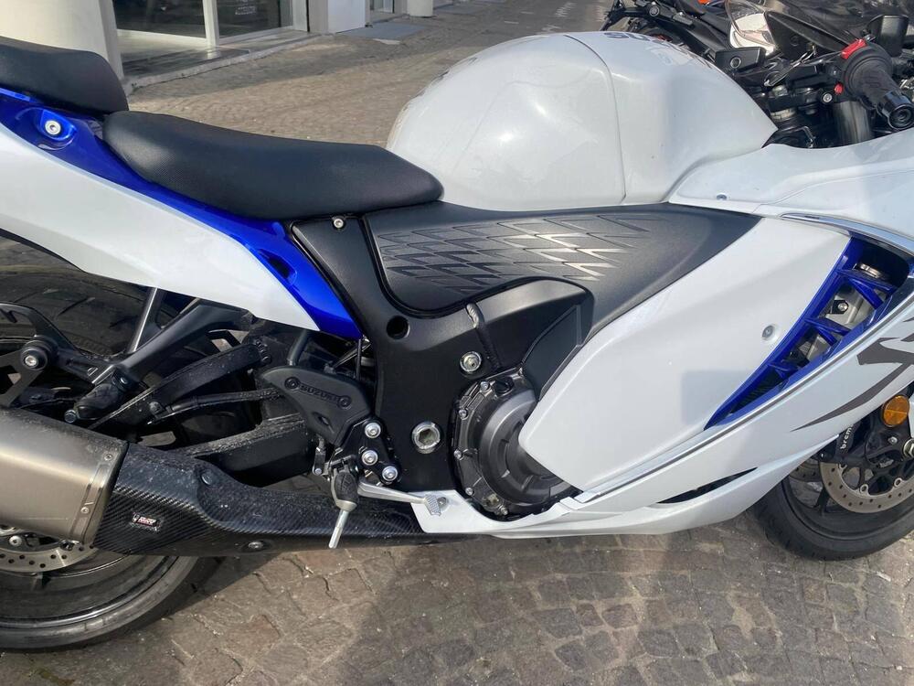 Suzuki GSX 1300 R Hayabusa (2021 - 24) (7)