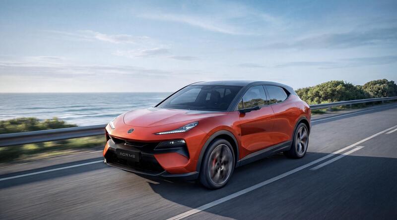 Lotus presenta X Hybrid, 952 CV, 1.200 km di autonomia e ricarica in 9 minuti: debutta la nuova Lotus Eletre X