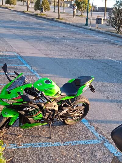 Kawasaki Ninja ZX-4RR (2024 - 26) usata