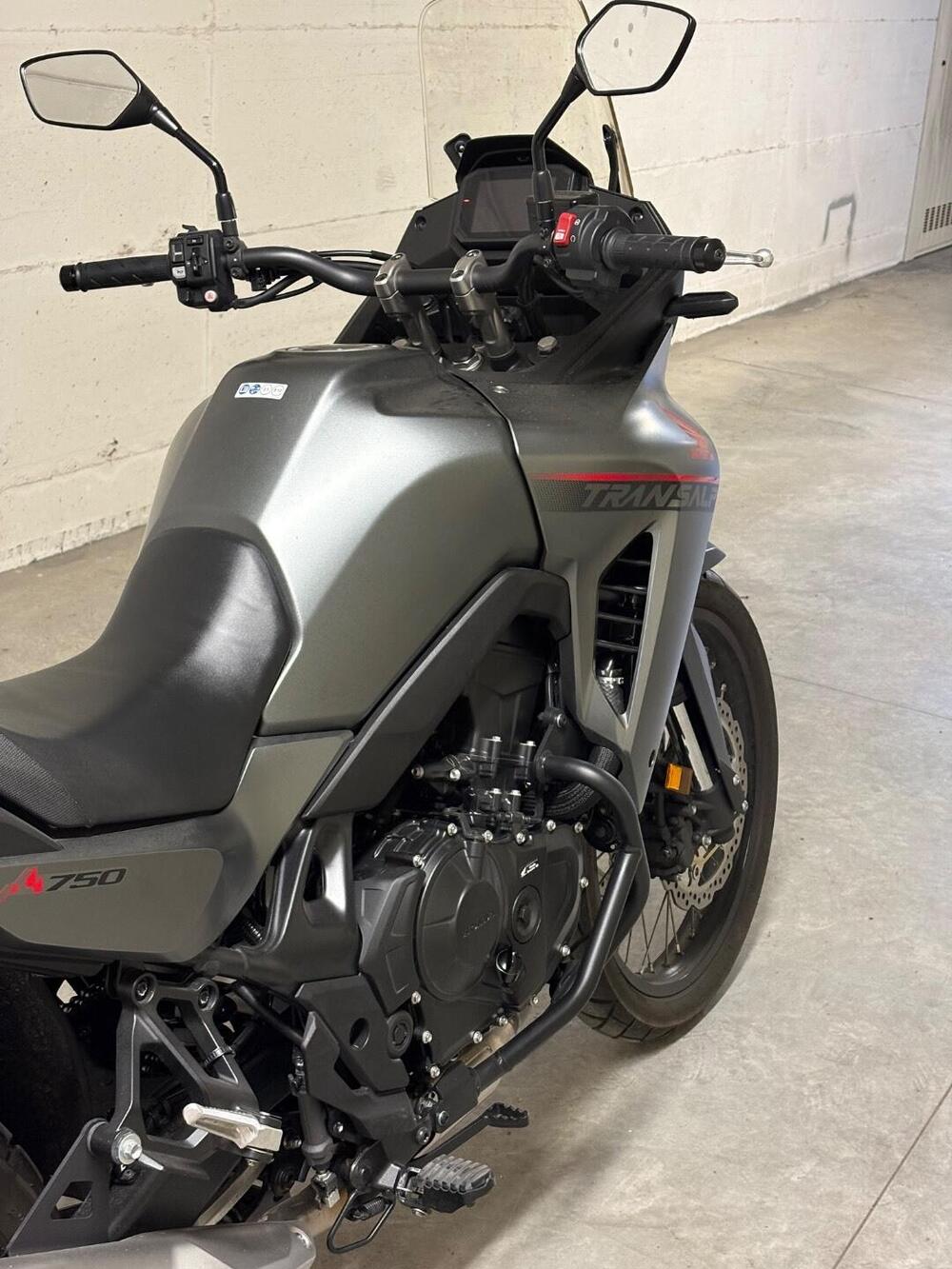 Honda Transalp XL750 (2023 - 24) (2)