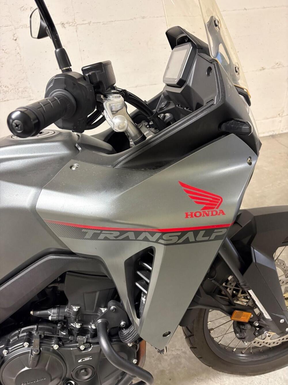 Honda Transalp XL750 (2023 - 24) (6)