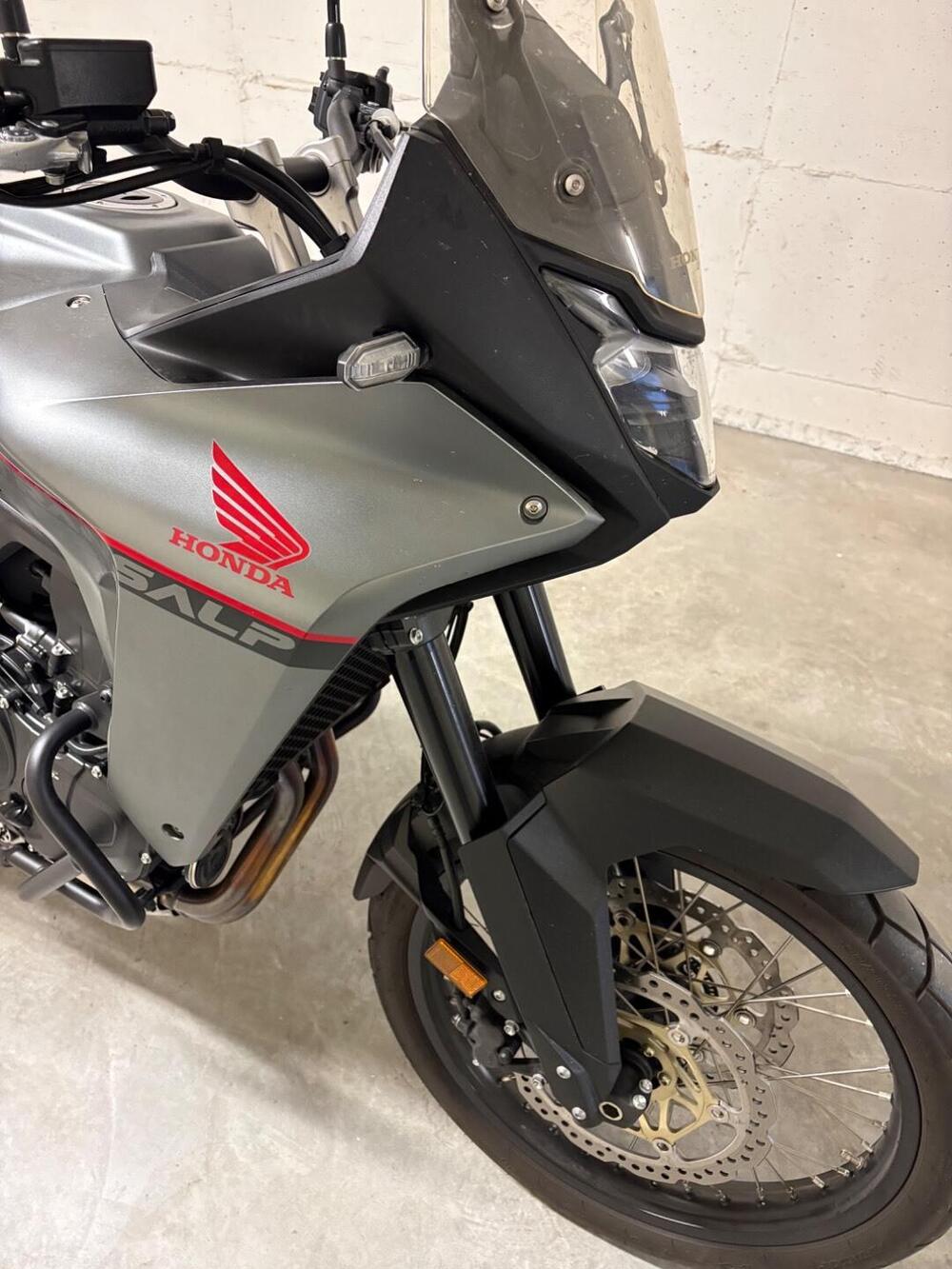 Honda Transalp XL750 (2023 - 24) (8)