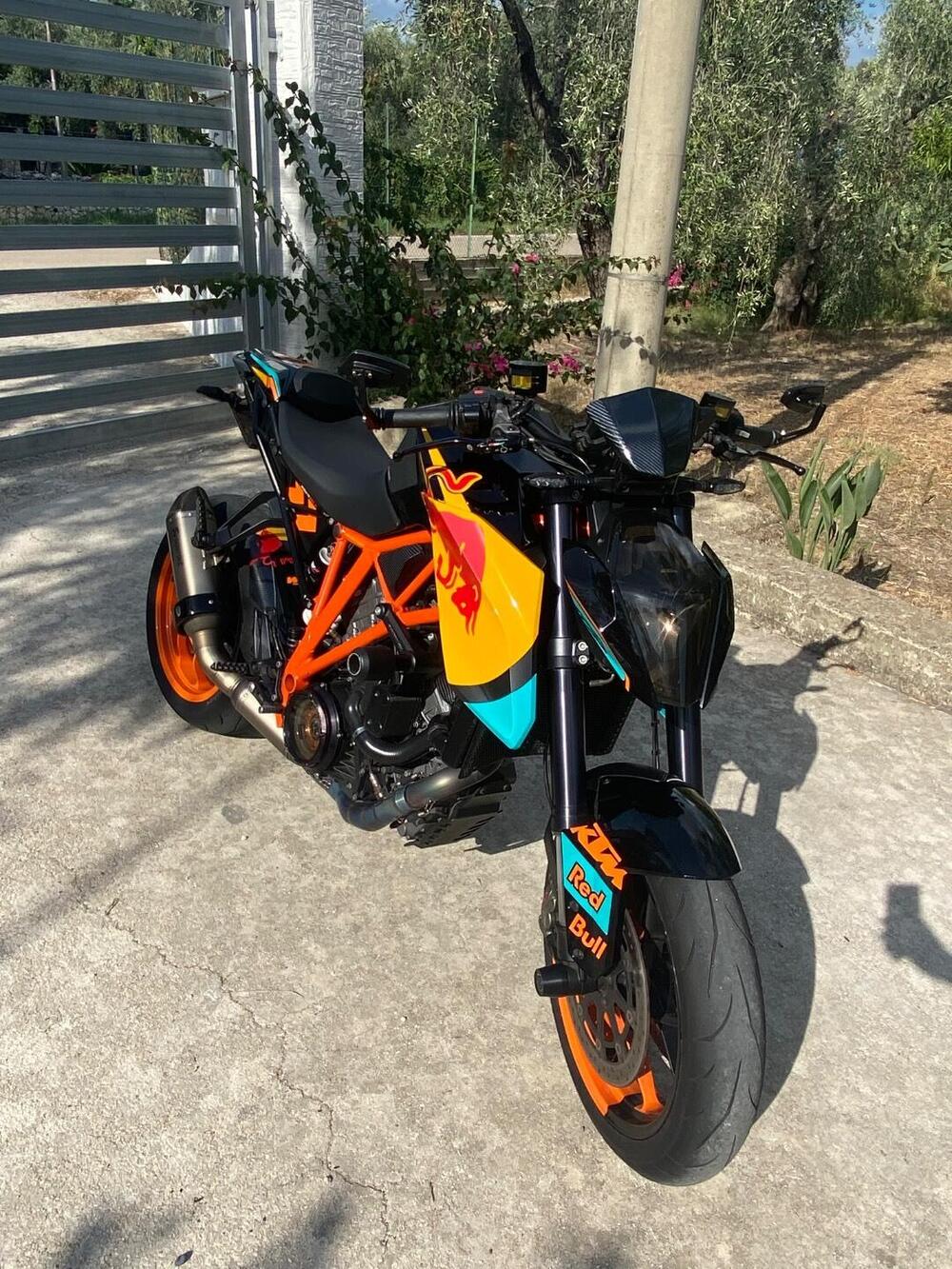 KTM Super duke r (2)
