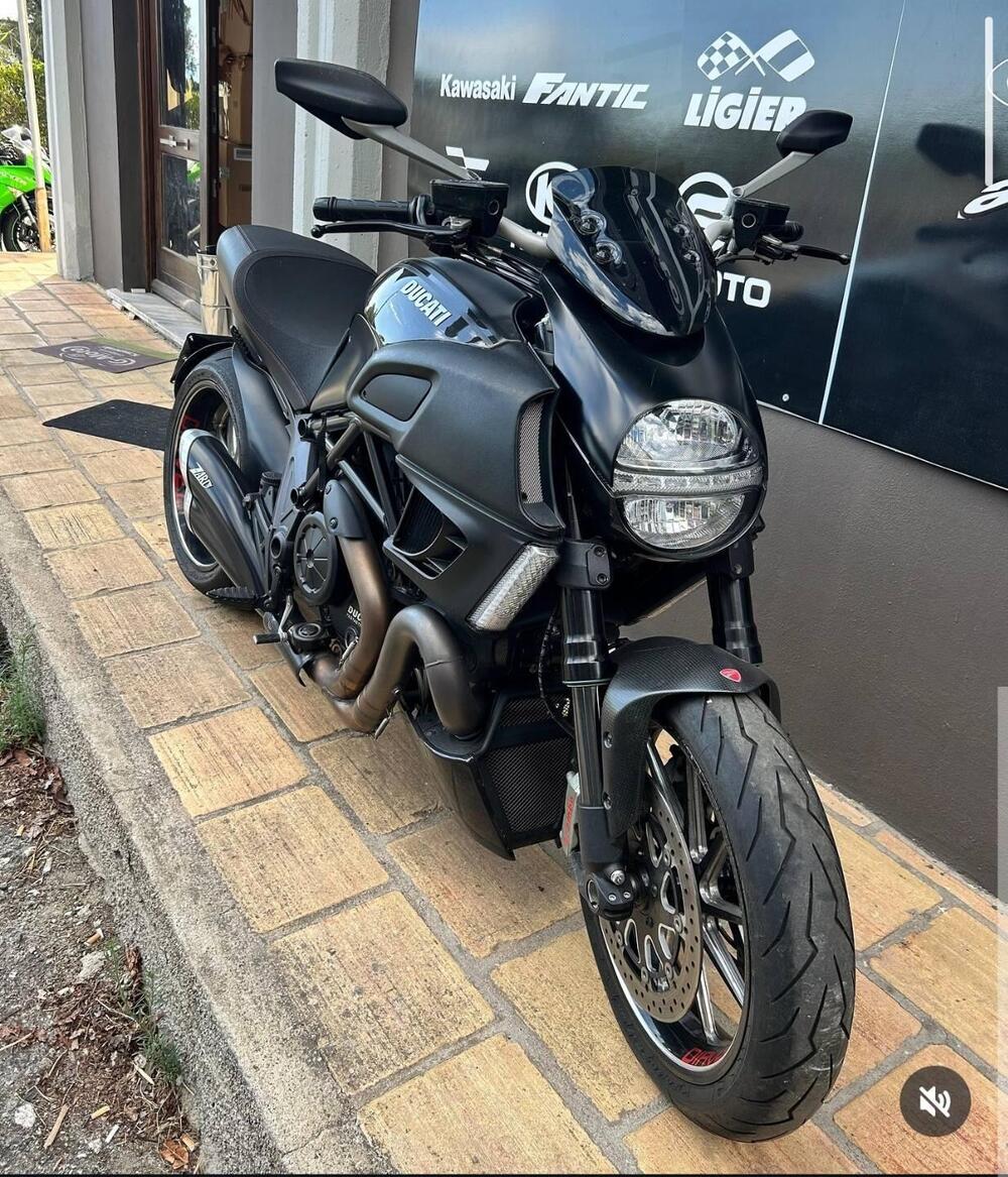 Ducati Diavel 1200 Carbon (2014 - 16)