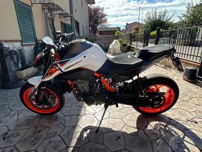 KTM 890 Duke R (2020) usata