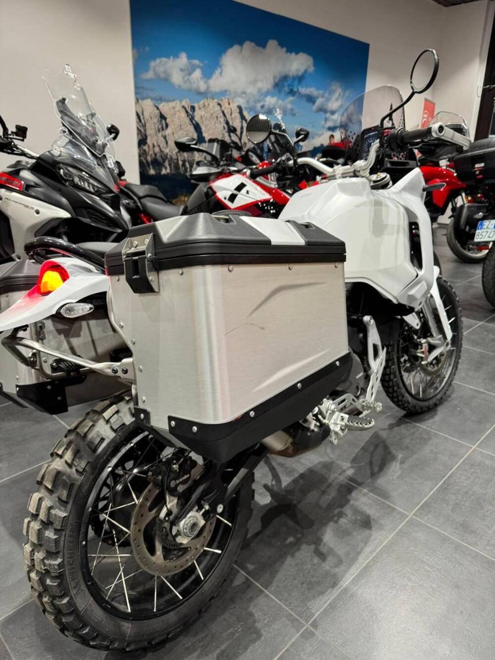 Ducati DesertX (2022 - 25) (4)