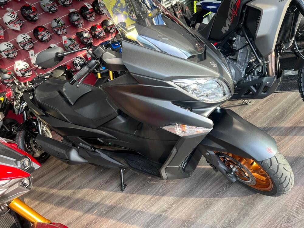 Suzuki Burgman 400 (2025 - 26) (3)