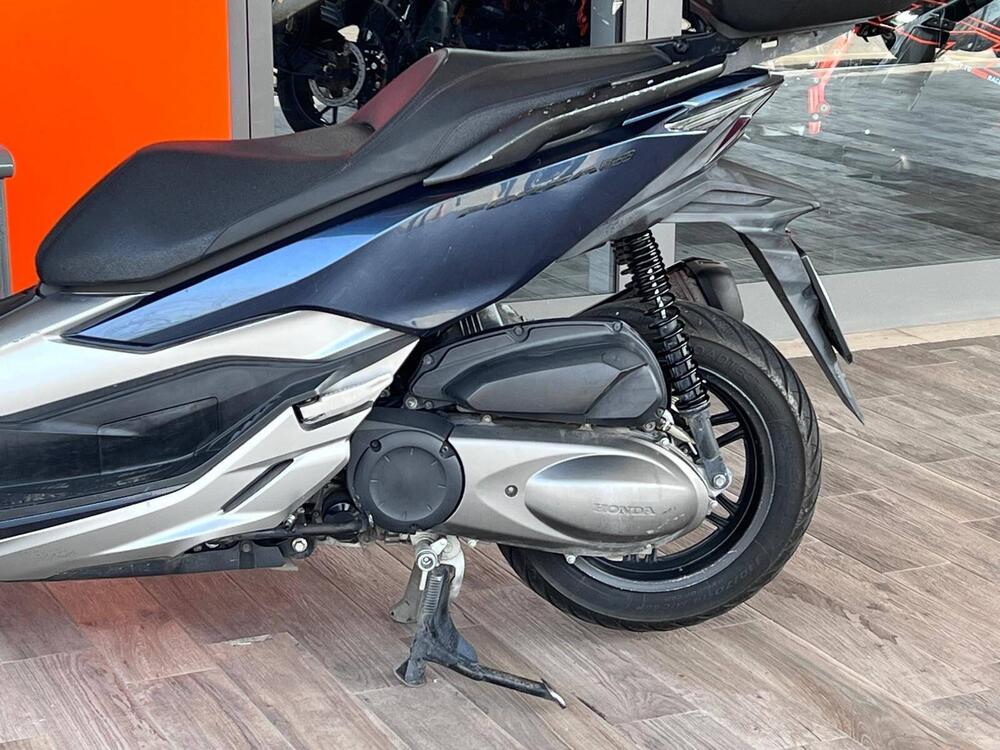 Honda Forza 300 (2019 - 20) (11)