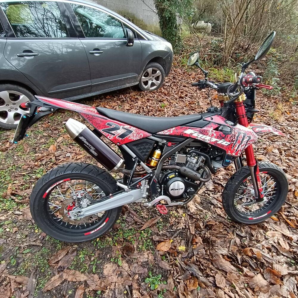 Fantic Motor Motard 125 M Performance 4t (2019) (6)